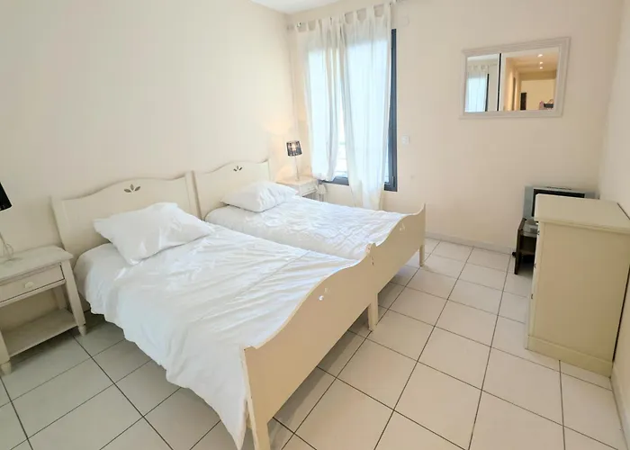 Апартаменты Ref Florian By Palmes Dproperties