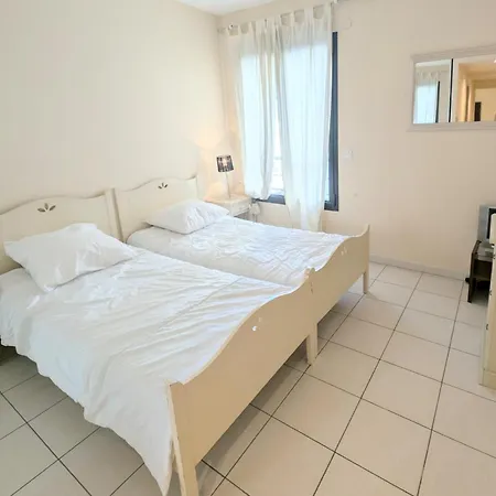 Apartment Ref Florian By Palmes Dproperties